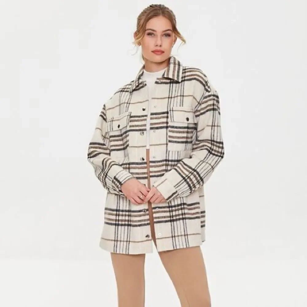 ✨ Forever 21 Brushed Plaid Shacket✨